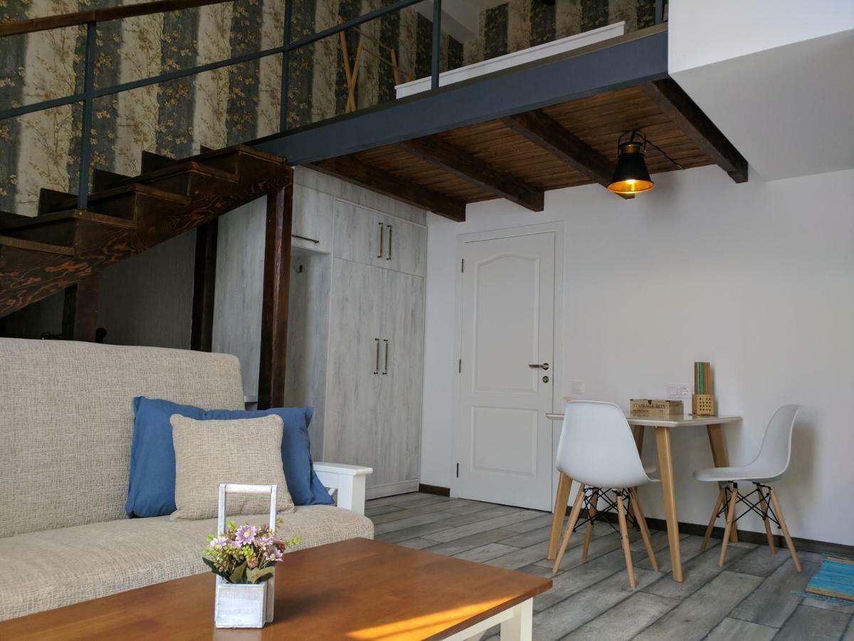 تبليسي Cozy Studios On Freedom Square المظهر الخارجي الصورة